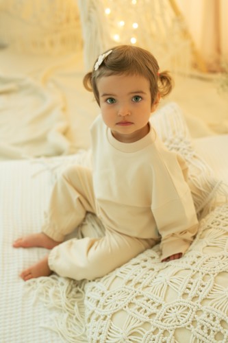 Przejdź do produktu Bluza dziecięca oversize - maślana