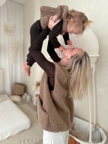 Przejdź do produktu Zestaw Mama i Dziecko – kamizelki z 100% baranka merino - Dębowy 