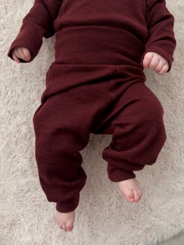 Przejdź do produktu Spodnie niemowlęce  z 100% wełny merino - Leśna Żurawina